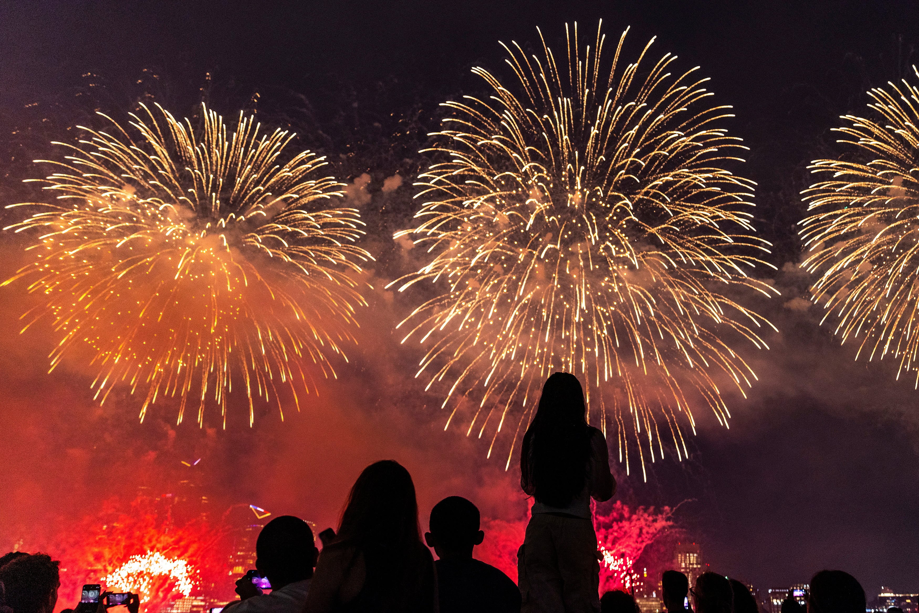 Nueva York albergará el espectáculo de fuegos artificiales del 4 de julio de Macy’s el 4 de julio de 2026, en coincidencia con los 250 años de la independencia de Estados Unidos. (REUTERS/Eduardo Munoz)