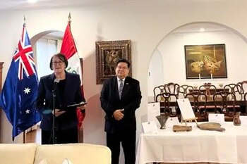 Los objetos pertenecen a las culturas Chuquibamba, Nazca y Sicán, originarias de Arequipa, Ica y Lambayeque. Gob