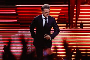 Mexican singer Luis Miguel performs