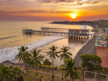 Protección Civil desplegará guardavidas en diferentes playas y sitios turísticos para el Plan Verano 2026 en El Salvador./(Ministerio de Obras Públicas)
