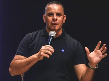 Esteban Oviedo, detenido por grooming