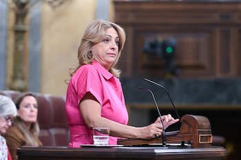 24/06/2026 La diputada de Coalición Canaria Cristina Valido interviene durante una sesión plenaria en el Congreso de los Diputados, a 24 de junio de 2026, en Madrid (España). El presidente del Gobierno comparece en la Cámara Baja para informar sobre la situación política tras el avance de las investigaciones contra su esposa, el 'caso Leire' y el expresidente Zapatero, además de la condena del Tribunal Supremo al exministro Ábalos, a su asesor, Koldo, y al empresario Víctor de Aldama.
POLITICA
Gustavo Valiente - Europa Press