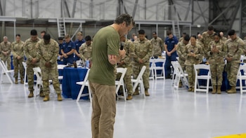 Hegseth ordena detener los nombramientos de profesores civiles fijos en las academias militares de EEUU