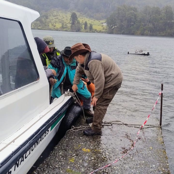 El adulto mayor presentó dificultades para movilizarse pero se encontraba de buen ánimo al momento del rescate.