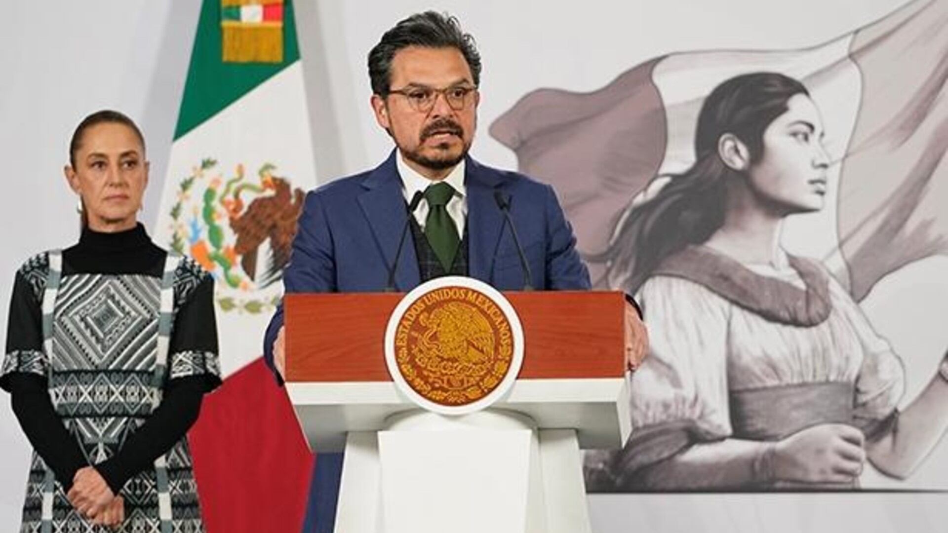 Zoé Robledo informó sobre la adquisición de nuevo equipo médico. Foto: (IMSS)