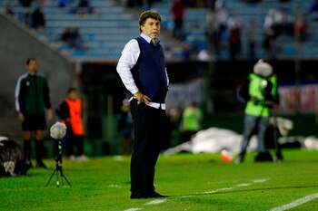 El entrenador uruguayo hoy dirige