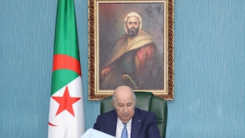 El presidente argelino resta importancia a la salida de Emiratos de la OPEP y ensalza al "pilar" saudí
