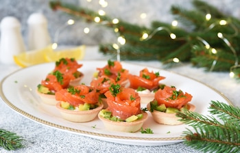 Canapés con salmón para preparar