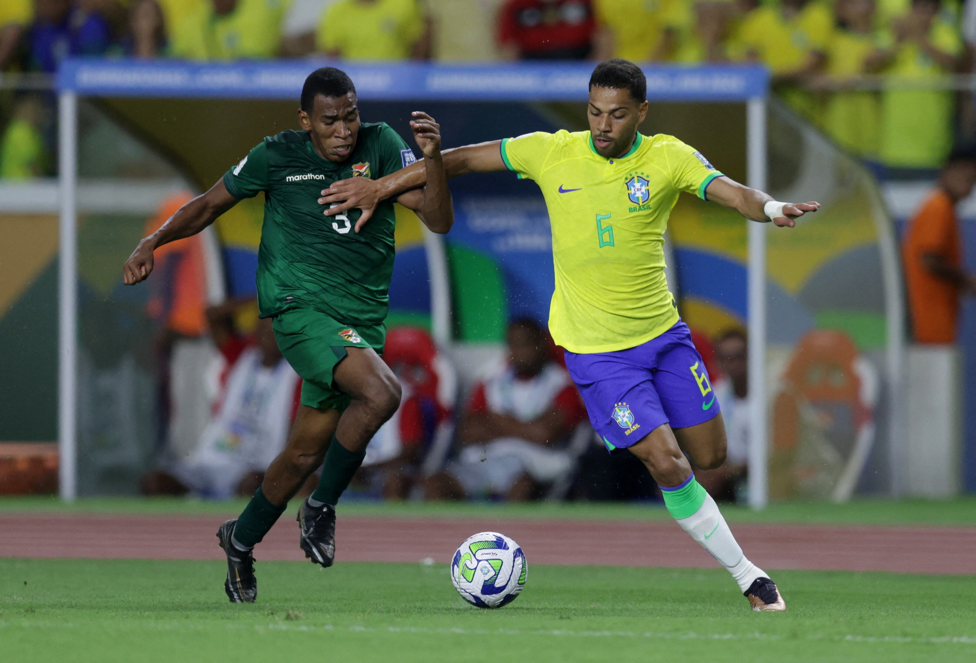 Bolivia necesita ganarle a Brasil para meterse en el repechaje de las Eliminatorias Sudamericanas (REUTERS/Ricardo Moraes)