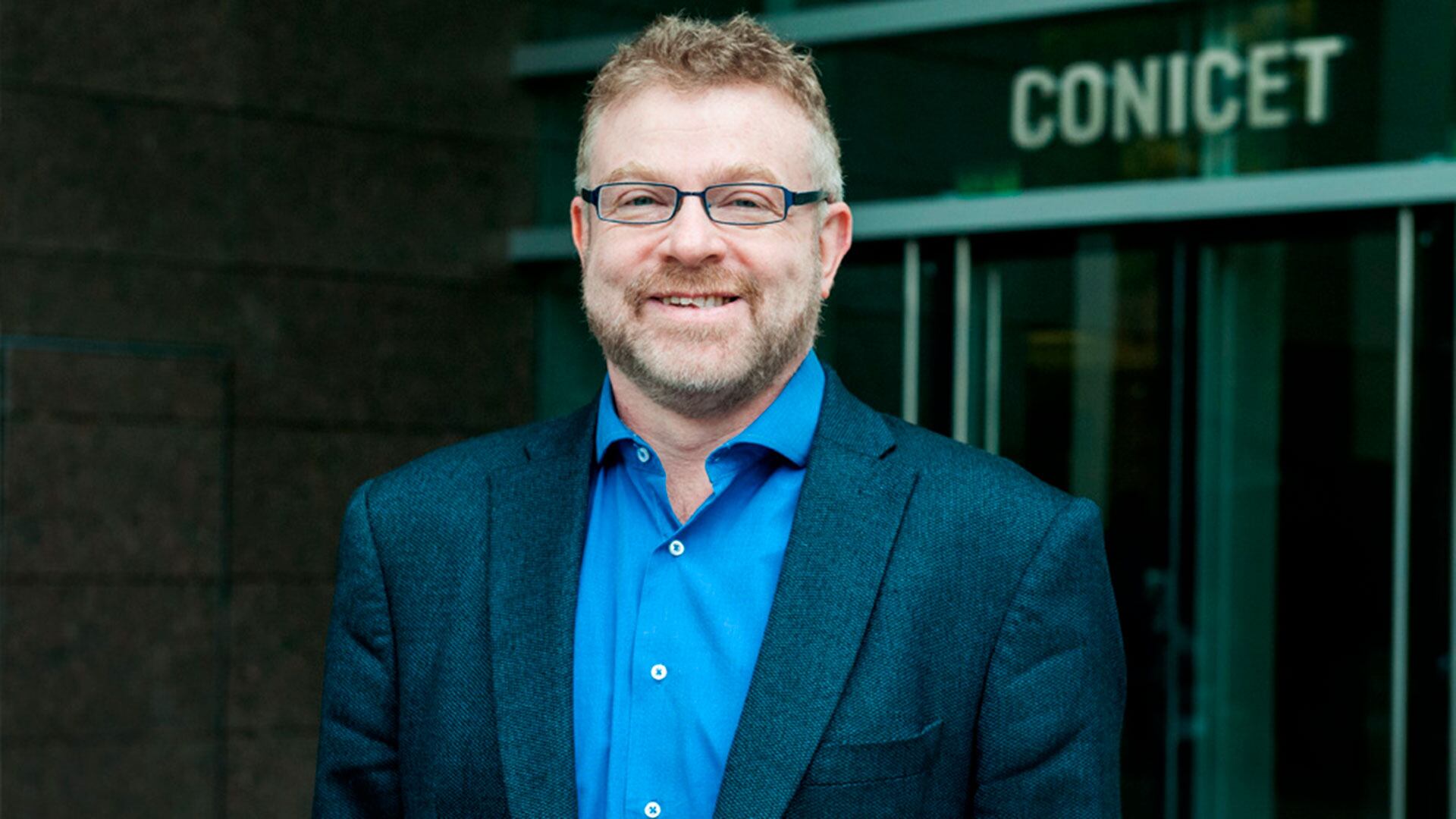 La inteligencia artificial debe complementar, y no reemplazar, la consulta médica profesional en el acceso a la información sobre salud y tratamientos oncológicos