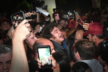 Javier Milei llegó y saltó