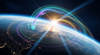 Ilustración científica de la Tierra desde el espacio, mostrando una capa de ozono luminosa y corrientes de gases de colores interactuando con rayos solares.