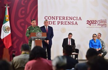 Luis Cresencio Sandoval informó que