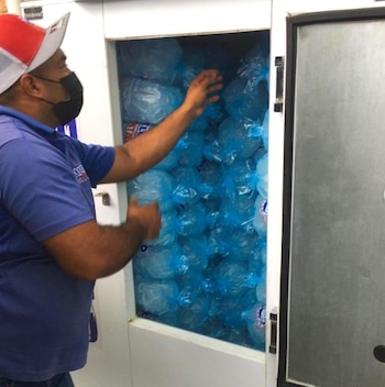 Antecedentes del expediente apuntaban a posibles acuerdos para fijar el valor de la bolsa de hielo pequeña y repartir clientes o zonas de venta. (Tomado de Instagram)