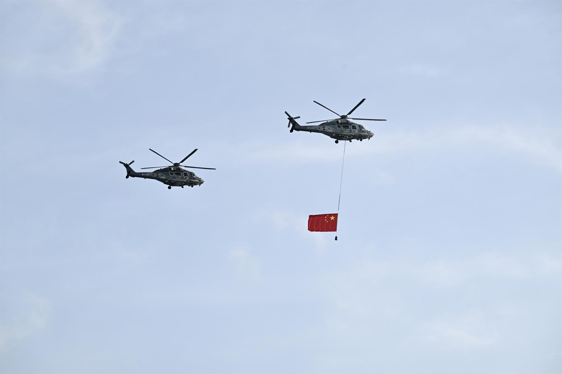 China realiza una serie de maniobras militares con fuego real frente a Taiwán