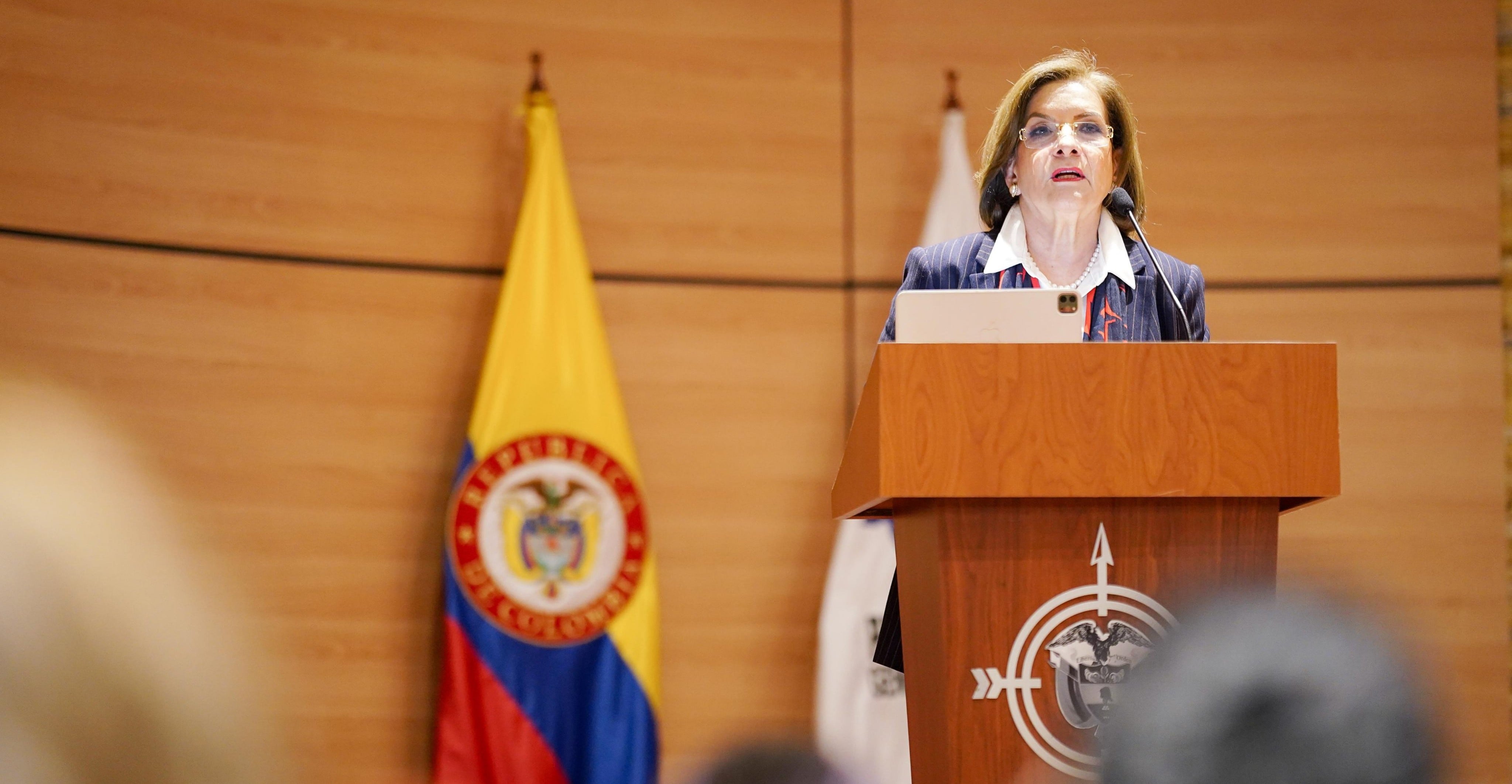 La Fiscalía recibirá 147 terabytes de información y decenas de dispositivos electrónicos recuperados durante la auditoría a la DNI - crédito @PGN_COL/X