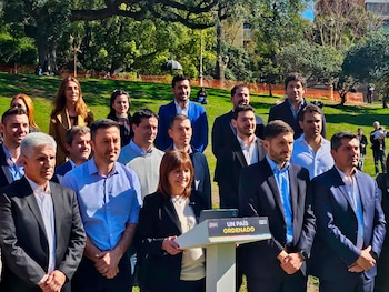 Patricia Bullrich con gobernadores electos