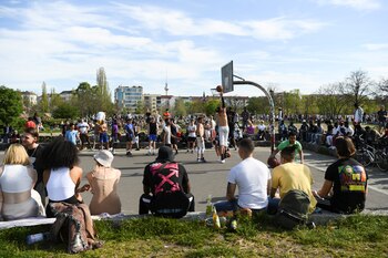 Juegos y reuniones en un