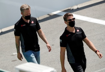 Kevin Magnussen y Romain Grosjeanno