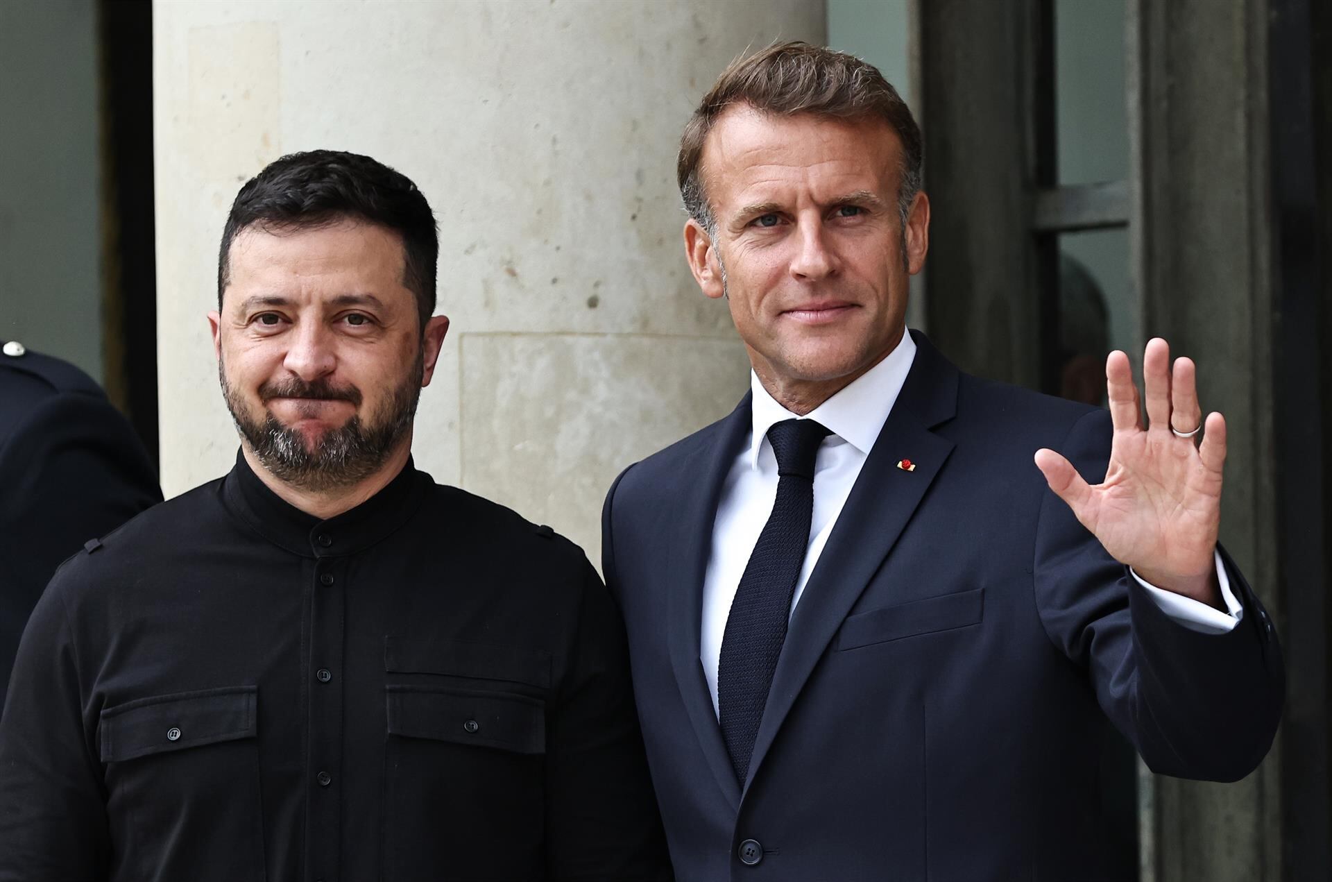 Emmanuel Macron recibirá el lunes a Volodimir Zelensky en París: hablarán de “las condiciones para una paz justa y duradera” en Ucrania