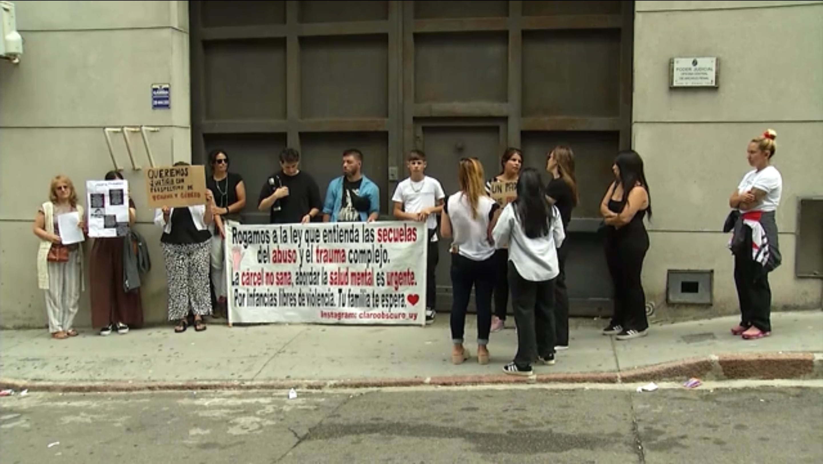 Reclamos por el caso Moisés, en Uruguay (Captura Subrayado/Canal 10)