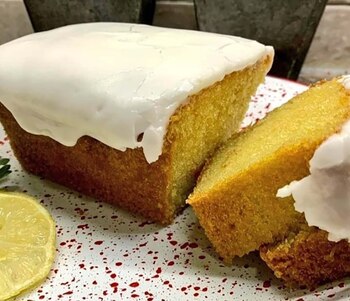 Una de sus réplicas de