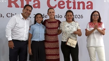 Sheinbaum entrega tarjetas para la Beca Rita Cetina en Chiapas: cómo obtener el apoyo y cuándo se abre el próximo registro
