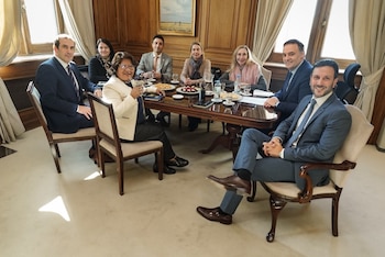 Reunión de Senadores con Manuel Adorni en Casa Rosada