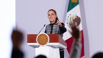 Sheinbaum desconoce que FGR investigue al presidente del Cruz Azul y niega apoyo de Loretta Ortiz a Víctor Velázquez