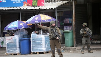 El Ejército israelí mata a tiros a un palestino y hiere a otros cuatro durante una incursión en Nablús