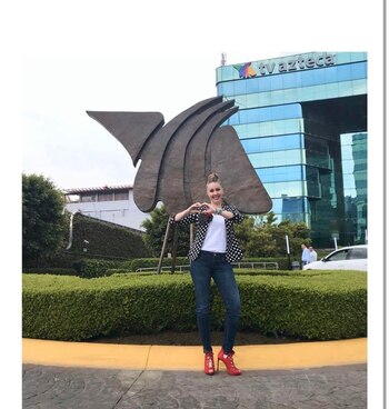 La conductora se mostró feliz