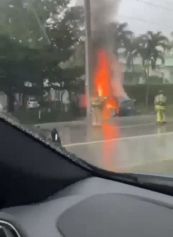 La noticia del accidente en Doral se difundió rápidamente por medios como Telemundo 51, generando una ola de solidaridad y acompañamiento (Captura Telemundo Miami)