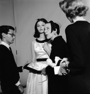 Ella sabía con quien asociarse.