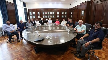 Los integrantes de la reunión