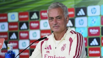 José Mourinho: "Creo en la honestidad de los árbitros españoles"