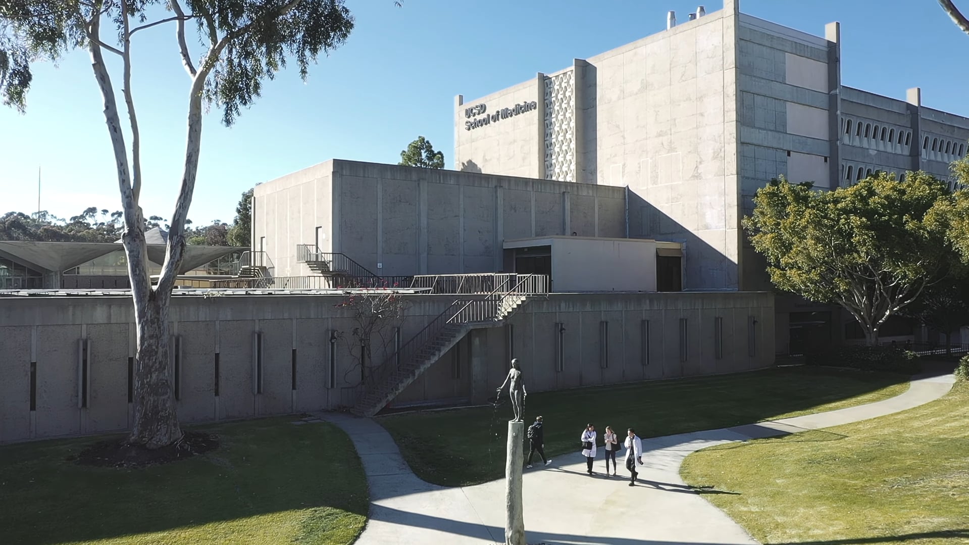 EE. UU. acusa a UC San Diego de favorecer a negros e hispanos en admisiones