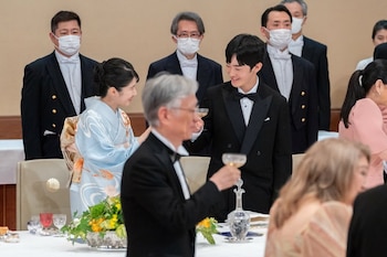 El príncipe Hisahito debuta ante la princesa Aiko (Casa Imperial de Japón)
