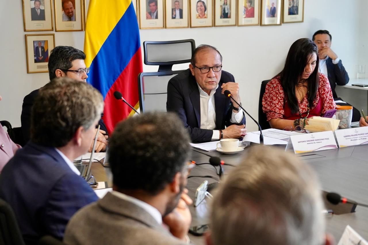 Con normalidad, la Comisión de Concertación del salario mínimo se reúne a finales de diciembre - crédito @AntonioSanguino/X