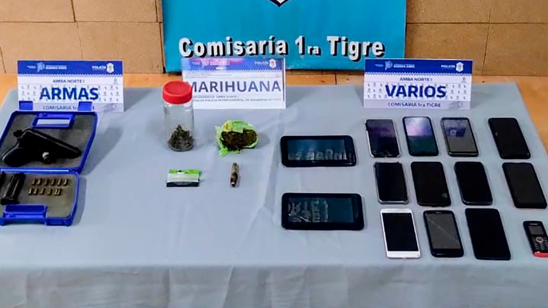 Les incautaron 10 celulares