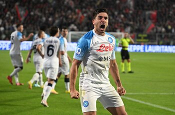 Gio Simeone empieza a entrar