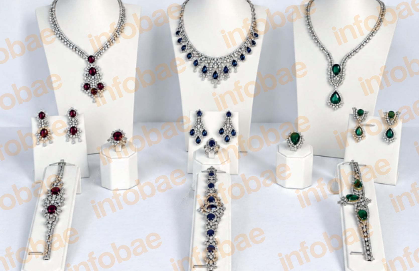 Los tres conjuntos de joyas de José Luis Rodríguez Zapatero. (Infobae)