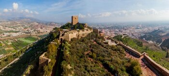 Desde sus costas bañadas por
