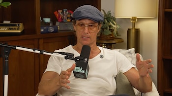 Matthew McConaughey dijo pasó dos días solo en el desierto para leer 20 años de críticas negativas sobre su carrera