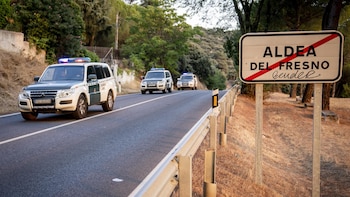 Al menos 24 carreteras secundarias que están cortadas en España por los incendios
