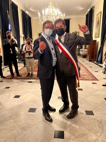 El precandidato Gustavo Petro en