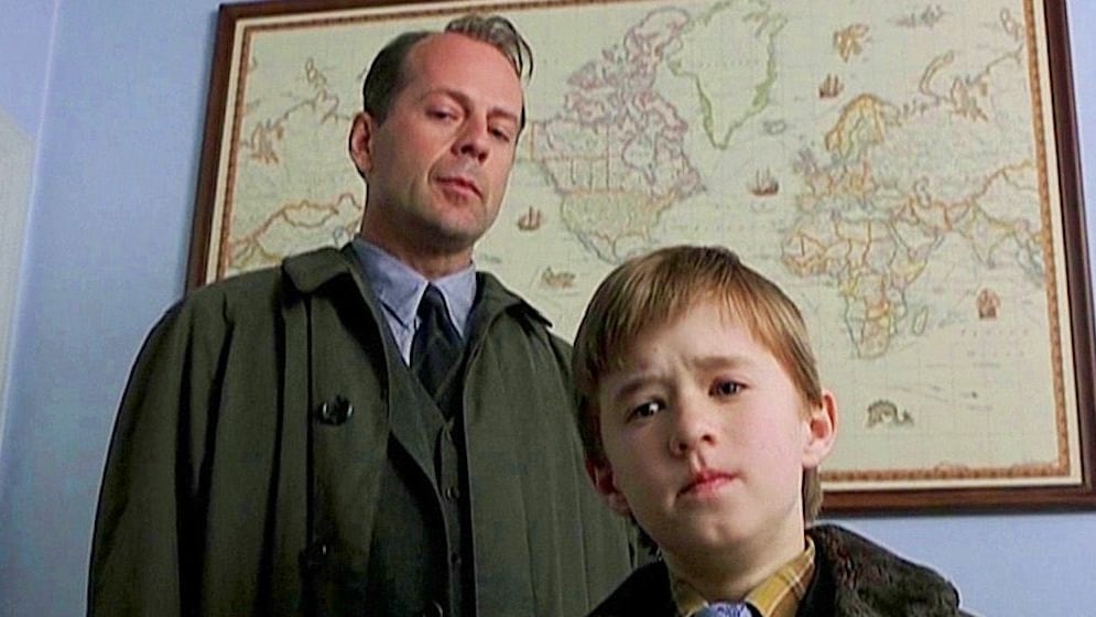 Bruce Willis hizo historia al convertirse en el primer actor al recibir 100 millones de dólares por una película (Disney+)