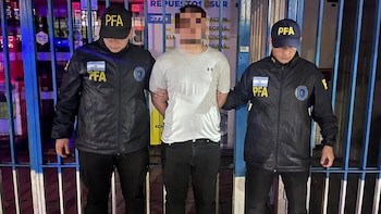 Cayó un ciudadano ruso que acusado de operar una red internacional de “fake news”