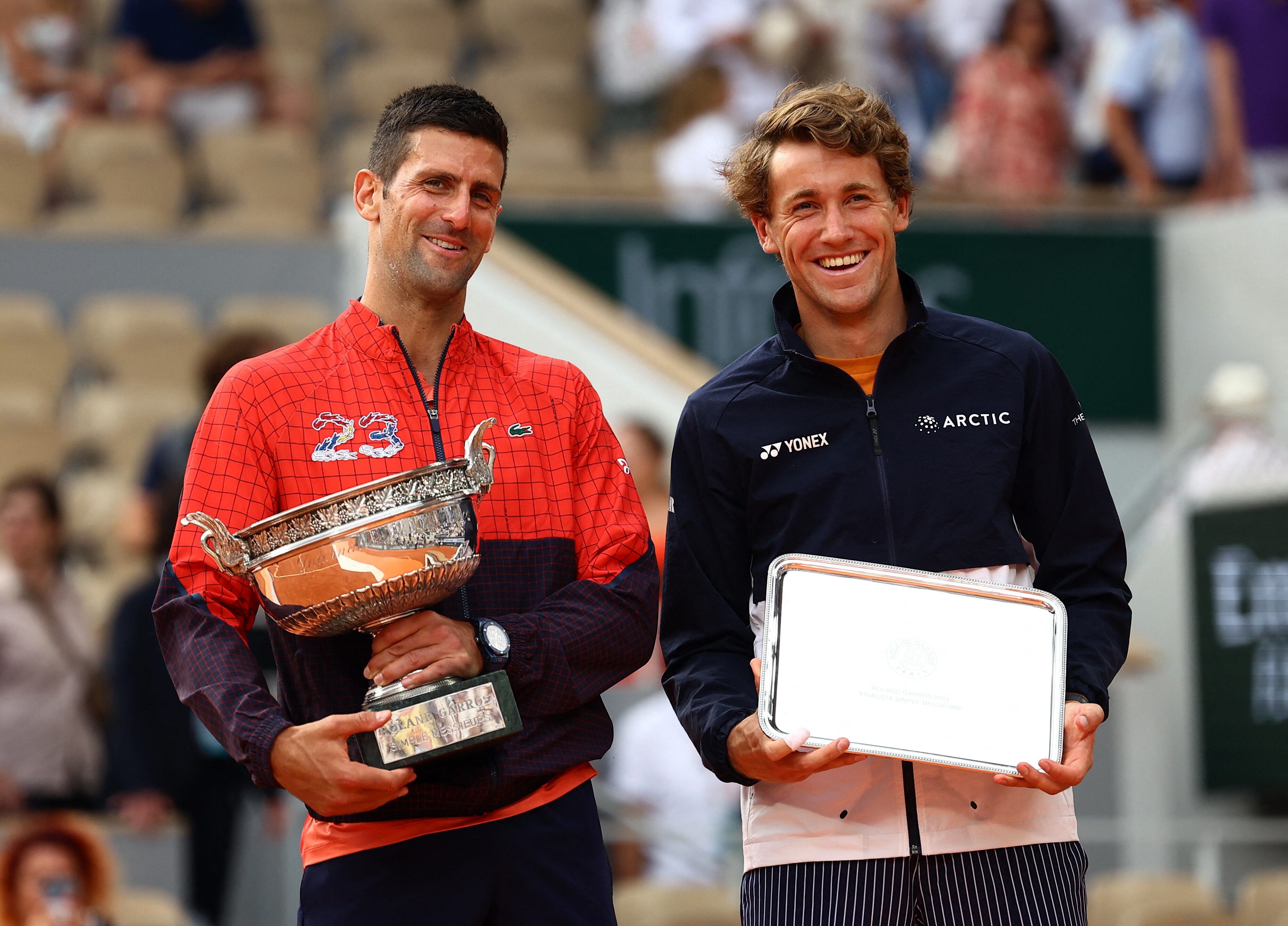 La carrera de Casper Ruud estuvo marcada por logros, lesiones y finales en Roland Garros, donde enfrentó a Djokovic (REUTERS/Lisi Niesner)
