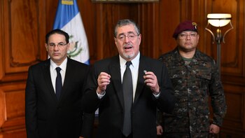 Presidente de Guatemala declara el
