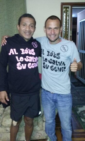 'Caramelo' Zegarra junto a su